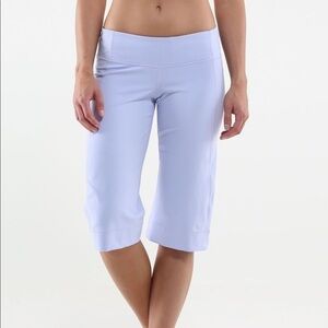 LULULEMON Clam Digger II Cool Breeze Yoga Pants 6
